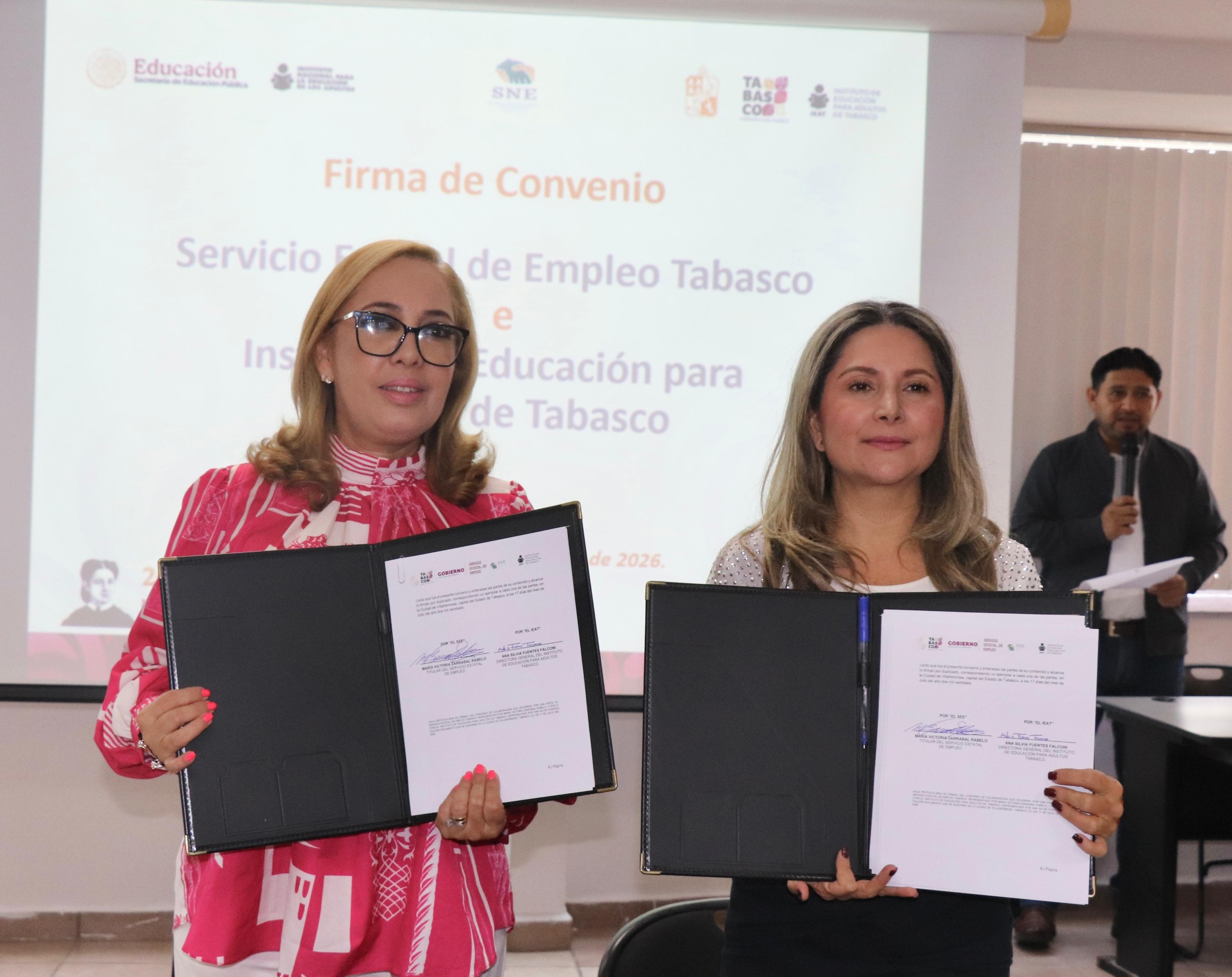 Signan convenio de colaboración IEAT-Servicio Estatal de Empleo.